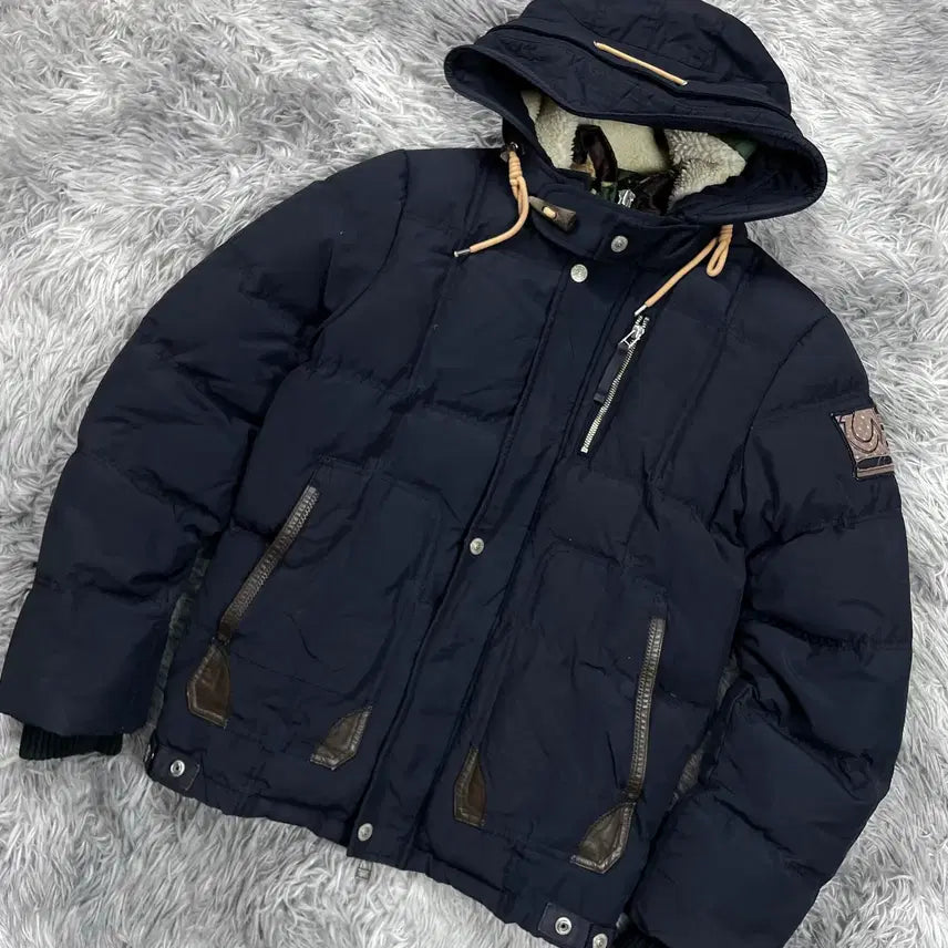 [BUNJANG] True Religion Patch Logo Camo Detail Down Puffer Jacket / 트루릴리전 패치로고 카모 디테일 덕 다운 점퍼 5975