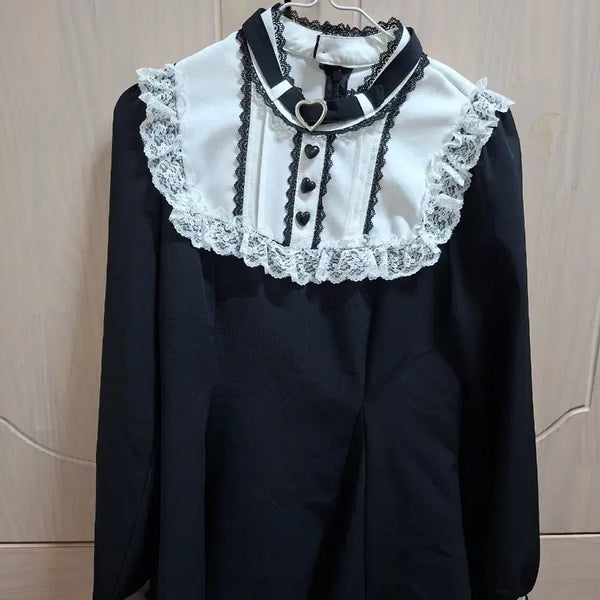 [BUNJANG] Dimarlove Heart Button Setup Black / 디마럽 하트 단추 블랙 셋업