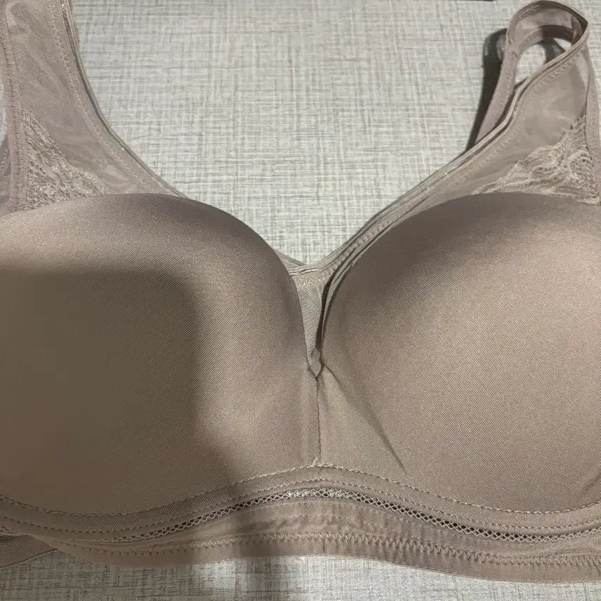 [BUNJANG] Vivian Lace Bra 85B / 비비안 레이스 브라