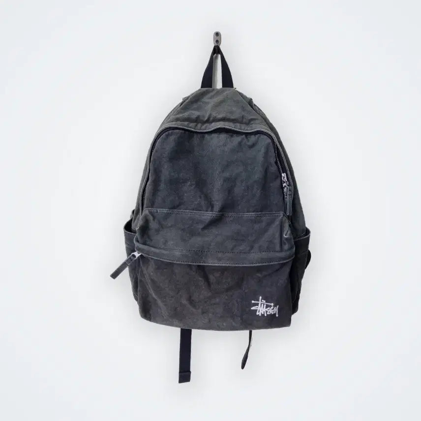 [BUNJANG] Stussy Logo Embroidered Backpack Dark Grey / [Free] 스투시 로고 자수 백팩 다크그레이