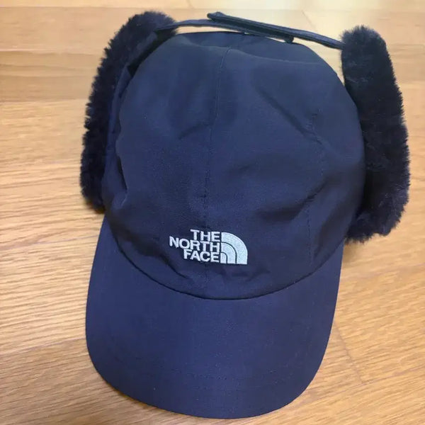 [BUNJANG] The North Face Earmuff Hat Black / 노스페이스 이어캡 (털모자) 블랙