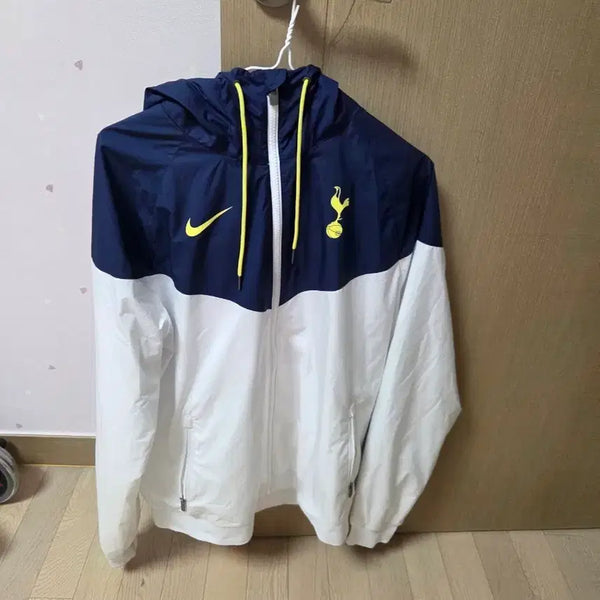 [BUNJANG] Nike Tottenham Hotspur Windbreaker Jacket / 나이키 토트넘 윈드브레이커 자켓