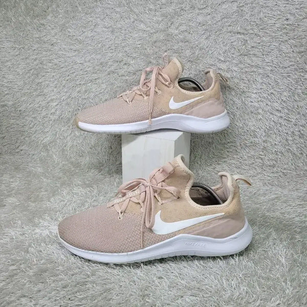 [BUNJANG] Nike Free TR8 Particle Beige Sneakers / 255 나이키 프리 TR8 파티클베이지 운동화
