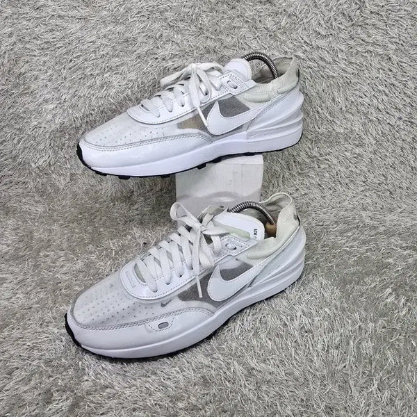 [BUNJANG] Nike Waffle One W Sneakers / 245 나이키 와플 원 W 스니커즈