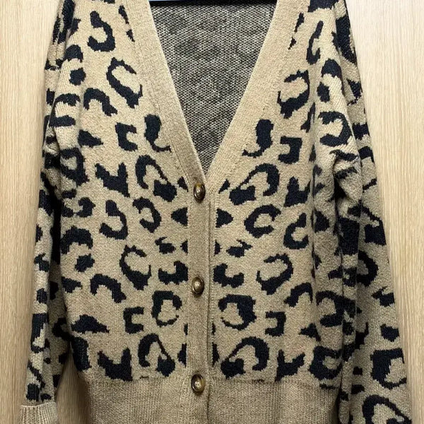 [BUNJANG] Leopard Pattern V-Neck Cardigan / 레오파드 패턴 브이넥 가디건