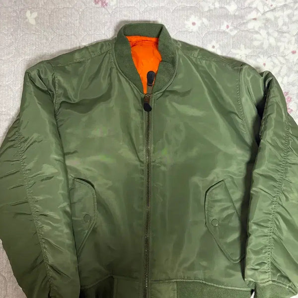 [BUNJANG] Alpha Industries MA-1 Sage Green Flight Jacket / Alpha industries MA-1 세이지그린