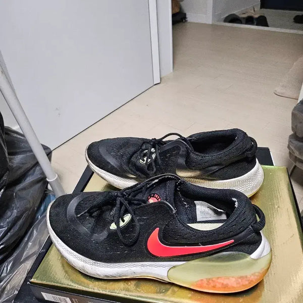 [BUNJANG] Nike Joyride Run Flyknit Black (285mm) / 나이키 조이라이드 런 플라이니트 블랙 285mm