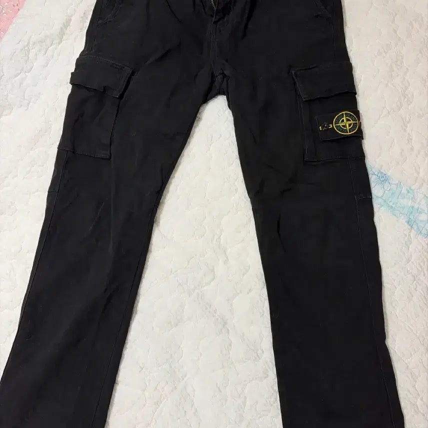 [BUNJANG] Stone Island Black Cargo Pants / 스톤아일랜드 블랙 카고 팬츠