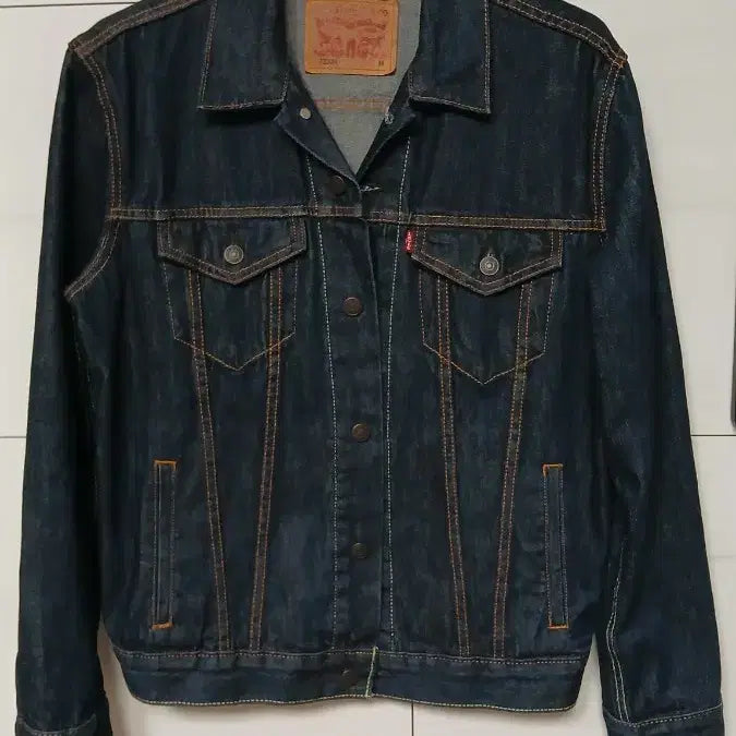 [BUNJANG] Levi's Denim Trucker Jacket - Size M / 리바이스 데님 트러커 자켓 M 사이즈