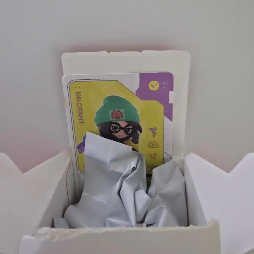 [BUNJANG] Valorant Pop Mart Killjoy Figure / [택포] 발로란트 팝마트 킬조이 팝니다.