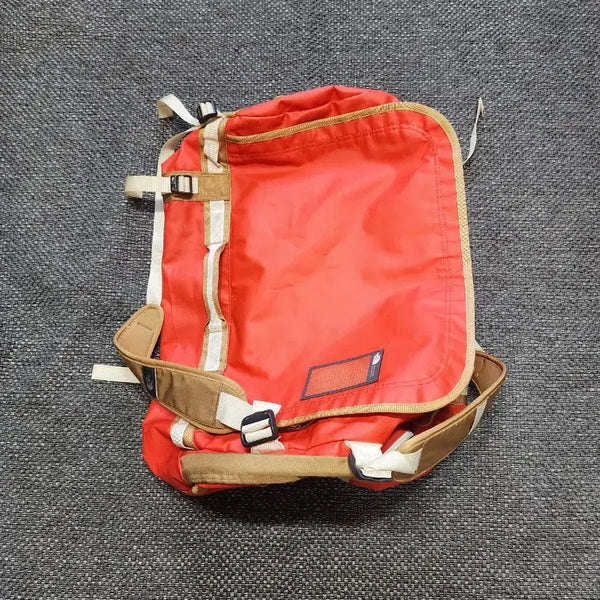 [BUNJANG] The North Face Base Camp Duffel Bag / 노스 페이스 베이스 캠프 더플백