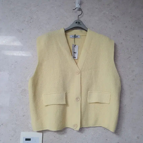 [BUNJANG] Focus Yellow Knit Vest / 포커스 니트 조끼 옐로우 새 옷 여성