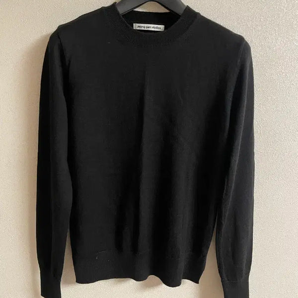 [BUNJANG] Black Knit Top / 블랙 니트