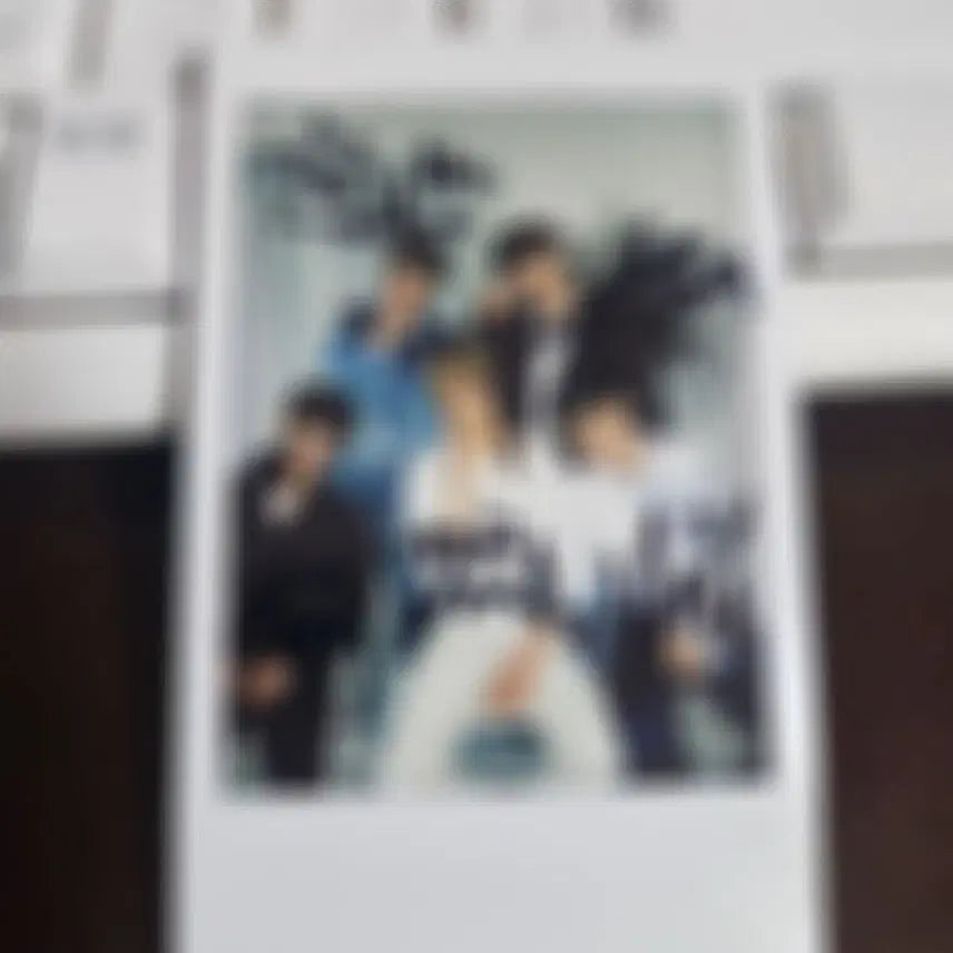 [BUNJANG] CIX 5 Members Group Signed Polaroid / cix 씨아이엑스 5인 단체 싸인 폴라