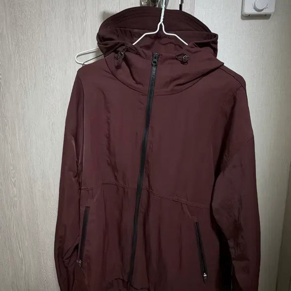 [BUNJANG] Burgundy Windbreaker Jacket / 버건디 바람막이