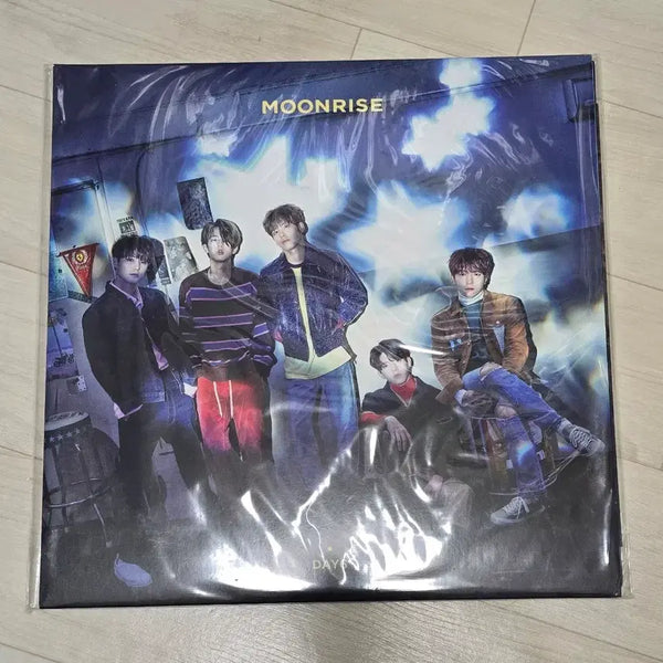 [BUNJANG] DAY6 MOONRISE LP (Blue) / DAY6 데이식스 MOONRISE 문라이즈 LP 엘피 (블루)