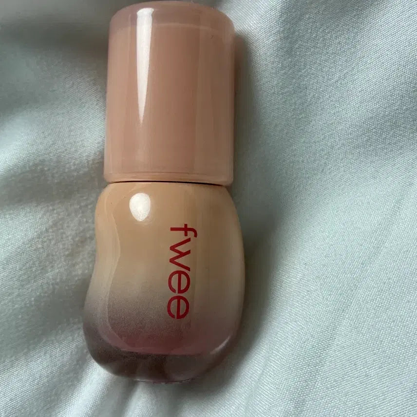 [BUNJANG] FIY 3D Gloss Peach Oolong (Sealed) / 퓌 글로스 피치우롱 미개봉 미사용