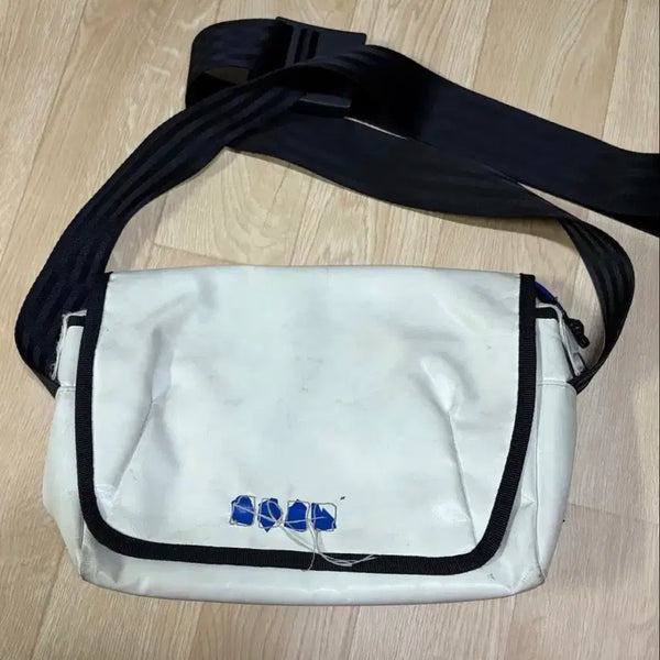 [BUNJANG] Ader Error Admore Crossbody Bag / 아더에러 애드모어 크로스백