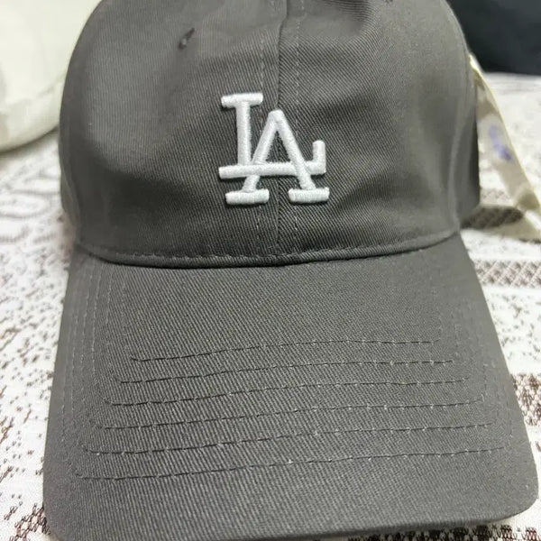 [BUNJANG] LA Logo Ball Cap Grey / LA 로고 볼캡 그레이