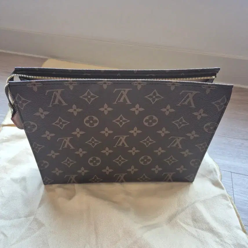 [BUNJANG] Louis Vuitton Monogram Pouch / 모노그램 파우치 LV