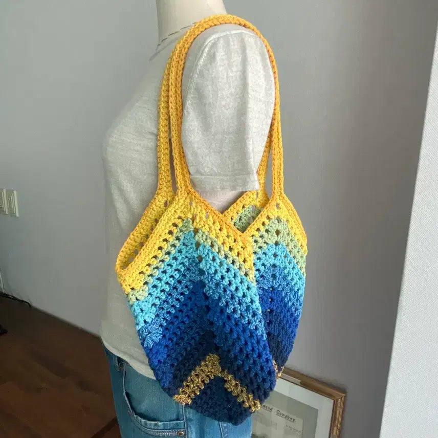 [BUNJANG] Handmade Crochet Shoulder Bag - Blue Yellow Gradient / 블루 옐로우톤 크로쉐 숄더백