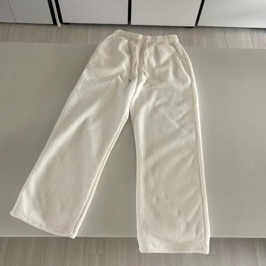 [BUNJANG] Brushed Cotton Corduroy Training Pants / 융기모 코듀로이 트레이닝 바지
