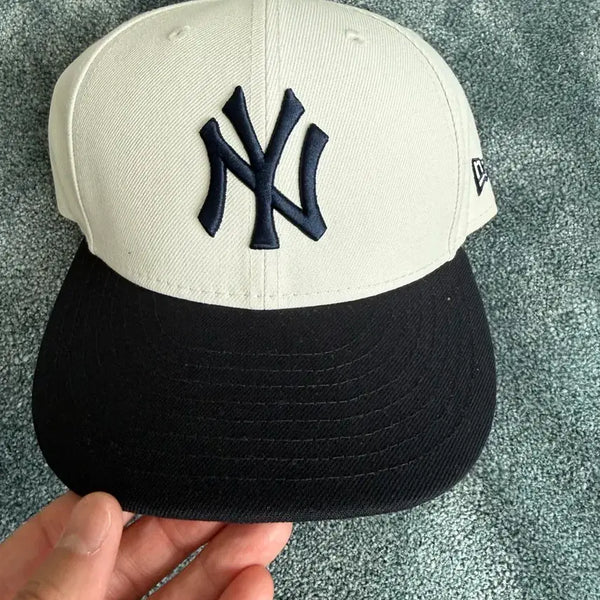 [BUNJANG] New Era New York Yankees Basic Low Profile 7 3/8 / 뉴에라 뉴욕양키스 베이직 로우 프로 7 3/8(화이트)