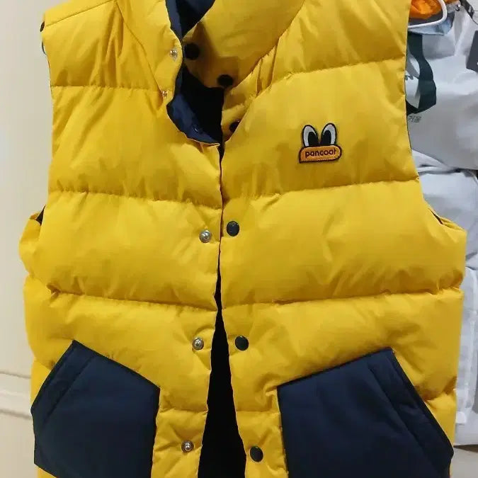 [BUNJANG] Pancoat Unisex Down Reversible Padding Jacket Vest / 여성의류 팬콧 덕다운 양면 패딩 쟈켓 점퍼 조끼 남녀공용