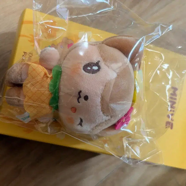 [BUNJANG] IVE MiniBr Tanning Plush Keychain Liz / 아이브 미니브 태닝 플러시키링 리즈 치즈