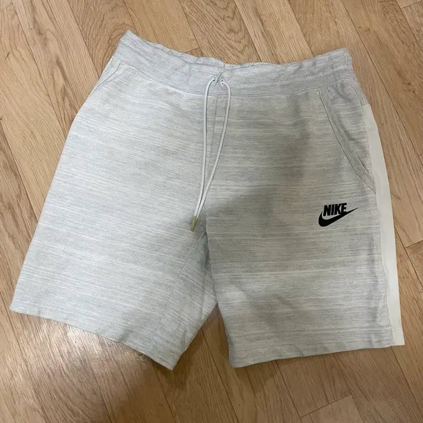 [BUNJANG] Nike Light Grey Athletic Shorts / 나이키 반바지 라이트 그레이