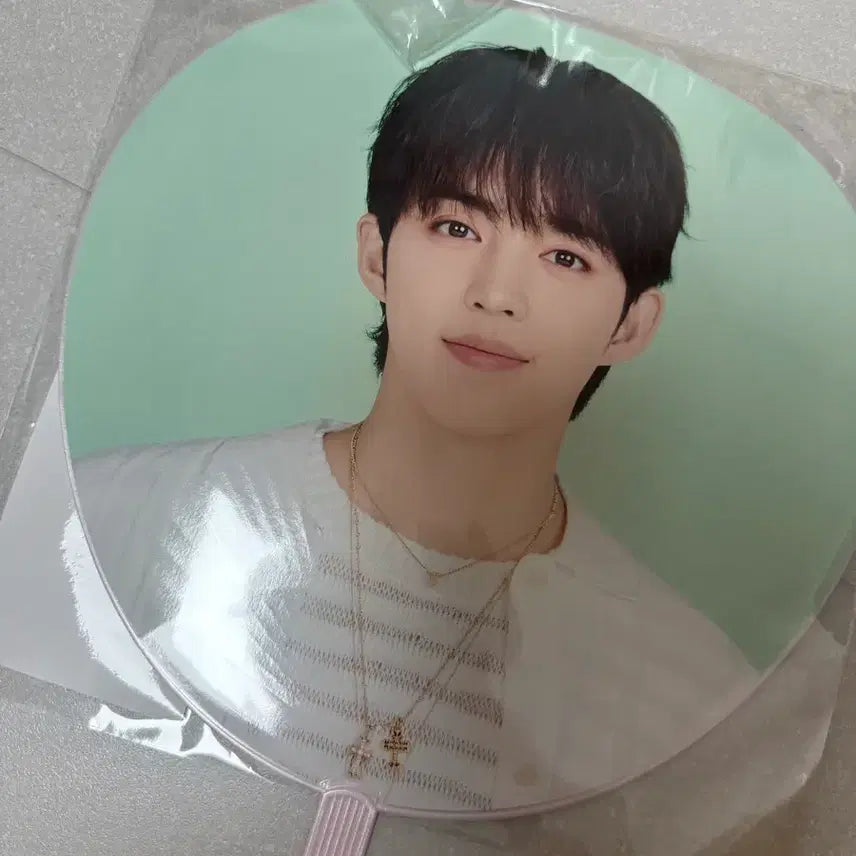 [BUNJANG] SEVENTEEN S.COUPS Image Picket + Keyring + Muffler Set / 세븐틴 에스쿱스 이미지 피켓+키링+머플러
