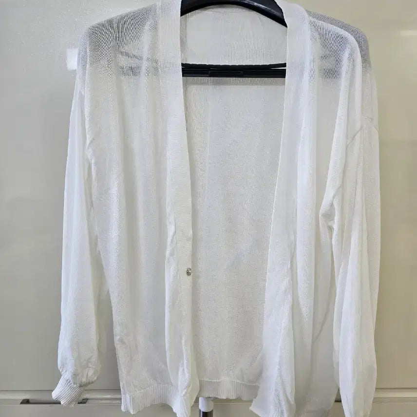 [BUNJANG] White Thin Cardigan / 화이트 얇은 가디건