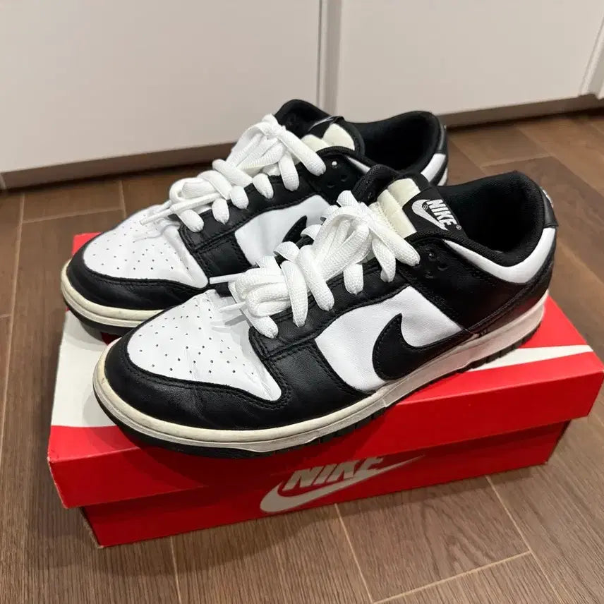 [BUNJANG] Nike Dunk Low Retro 'Black White' Sneakers / (270) 나이키 덩크 로우 레트로 블랙 범고래
