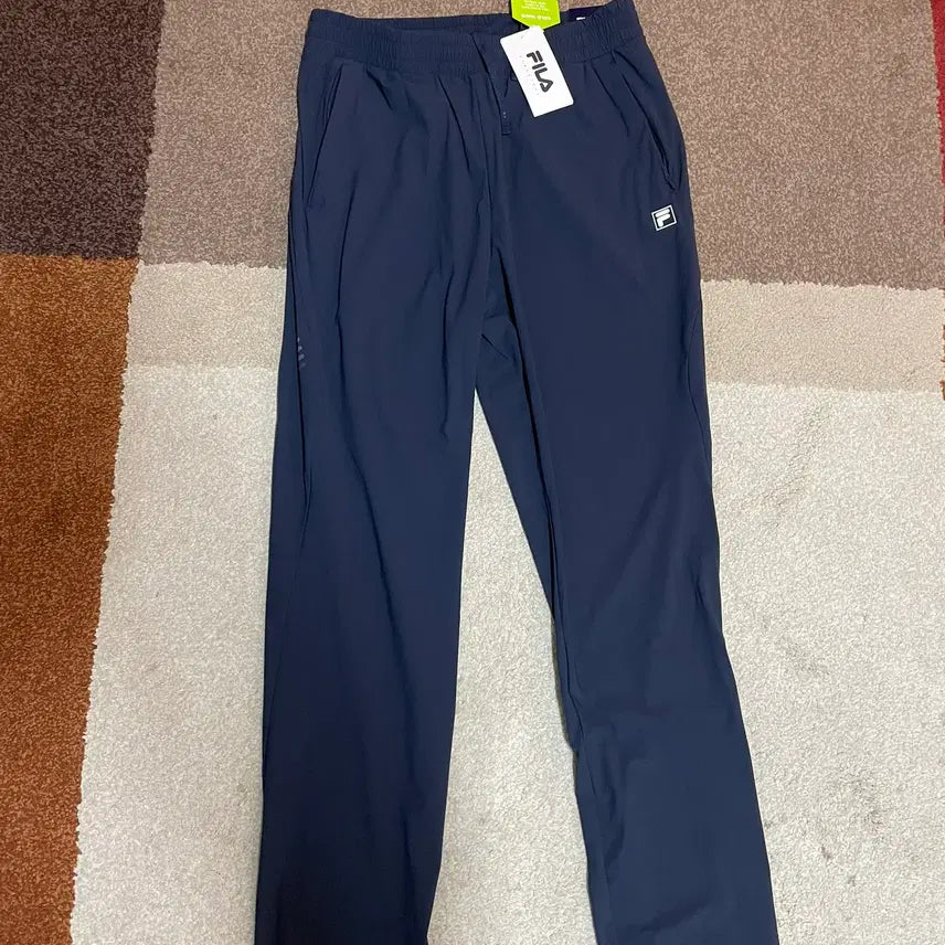 [BUNJANG] Fila Training Pants (New) / 휠라 트레이닝 바지 (새상품)
