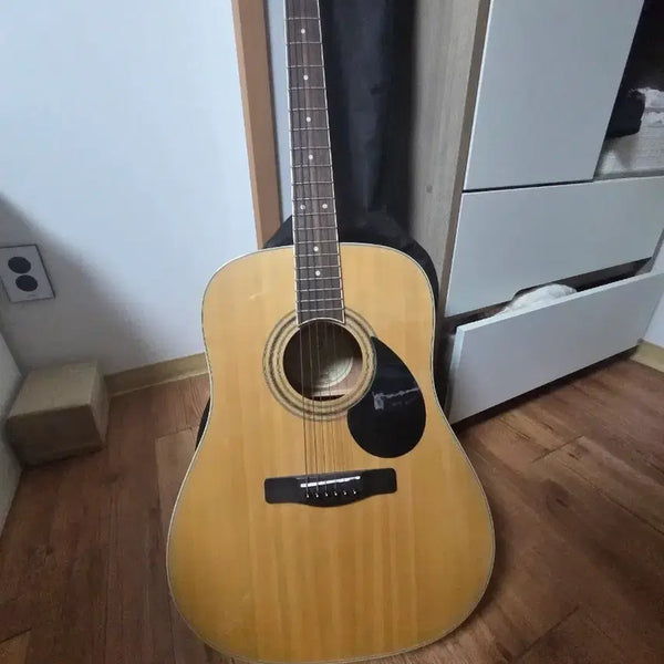 [BUNJANG] Acoustic Guitar / 통기타 팝니다
