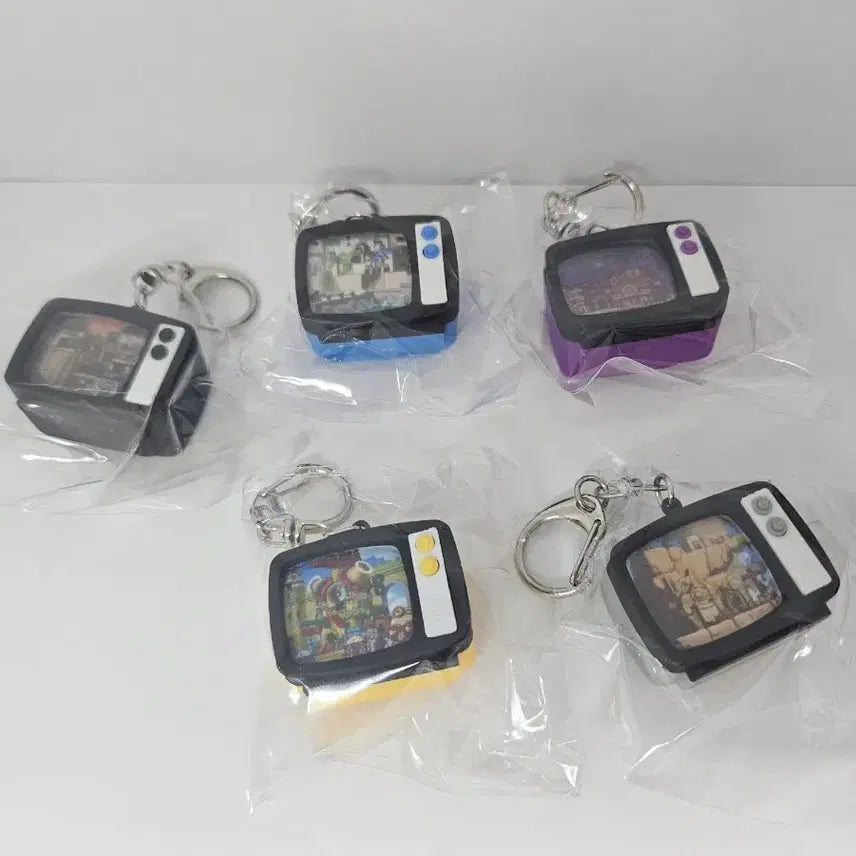 [BUNJANG] MapleStory BGM Keychain 5종 Bundle Set / 메이플스토리 bgm 브금키링 5종 일괄 팝니다 (리스항구, 페리온, 커닝시티, 루디브리엄, 레헬른)