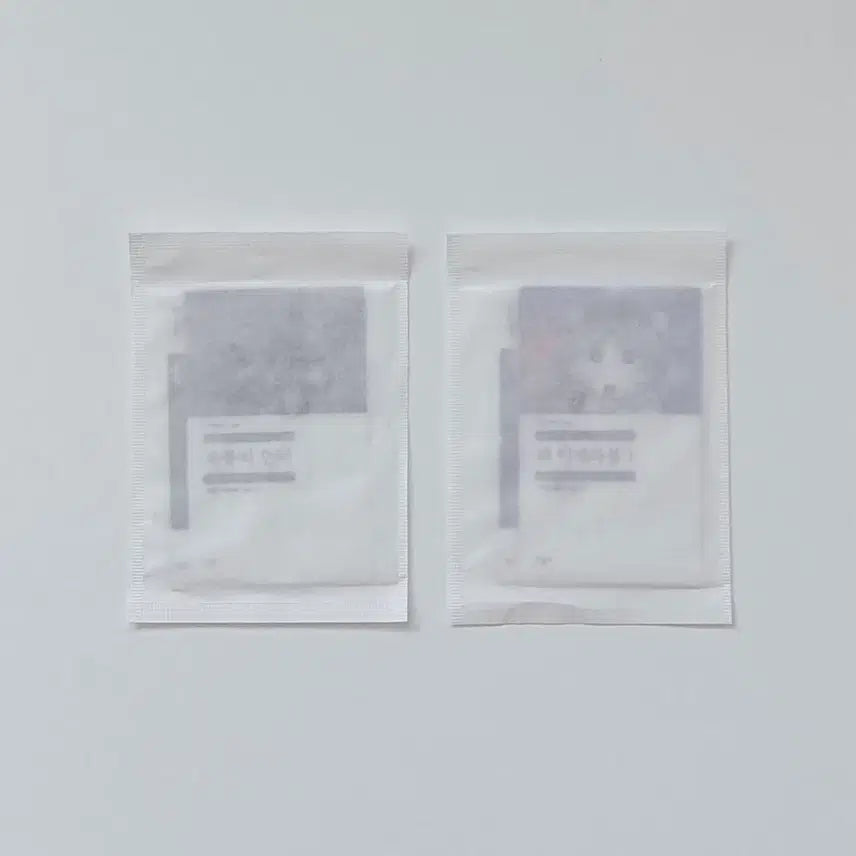 [BUNJANG] Minumsa Bookmark Bundle (Les Misérables, Wuthering Heights) - Sealed / 일괄,미개봉) 민음사 책갈피 폭풍의 언덕, 레미제라블 깜자 / gs25 민음사빵