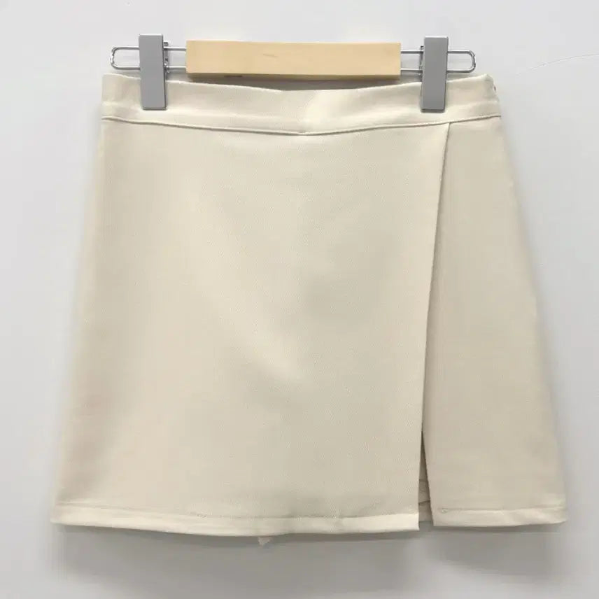 [BUNJANG] A-Line Ivory Skirt Pants / 새상품) A라인 아이보리 트임 치마바지 스커트팬츠