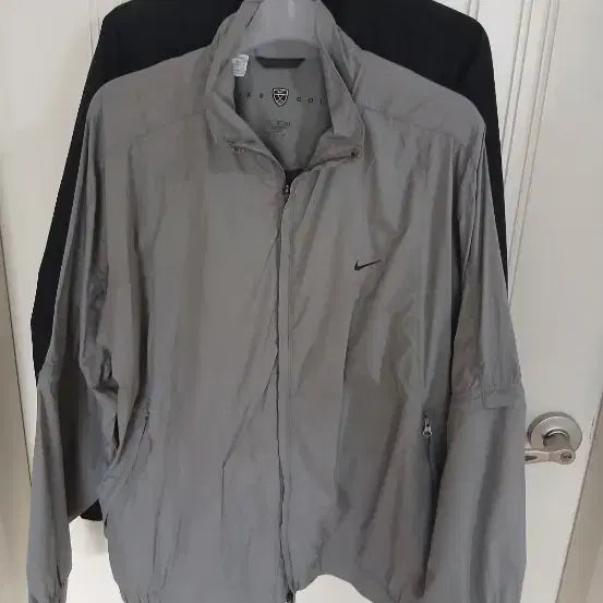 [BUNJANG] Nike Windbreaker Jacket / 나이키바람막이      110