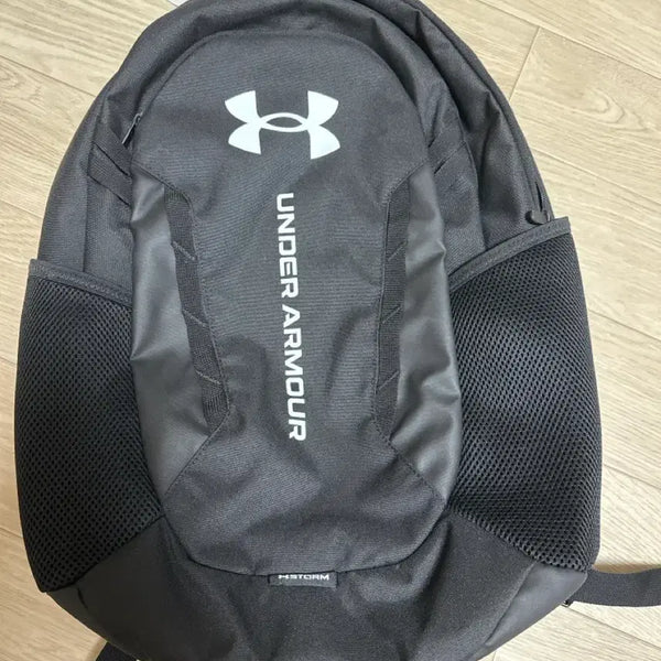 [BUNJANG] Under Armour UA Hustle Backpack / 새상품 언더아머 ua 허슬 백팩 팝니다