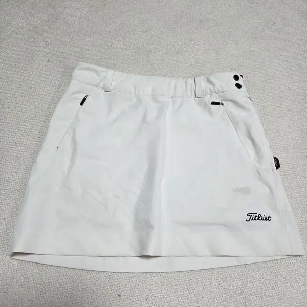 [BUNJANG] Titleist White Golf Culottes / 25)타이틀리스트 화이트 골프 큐롯