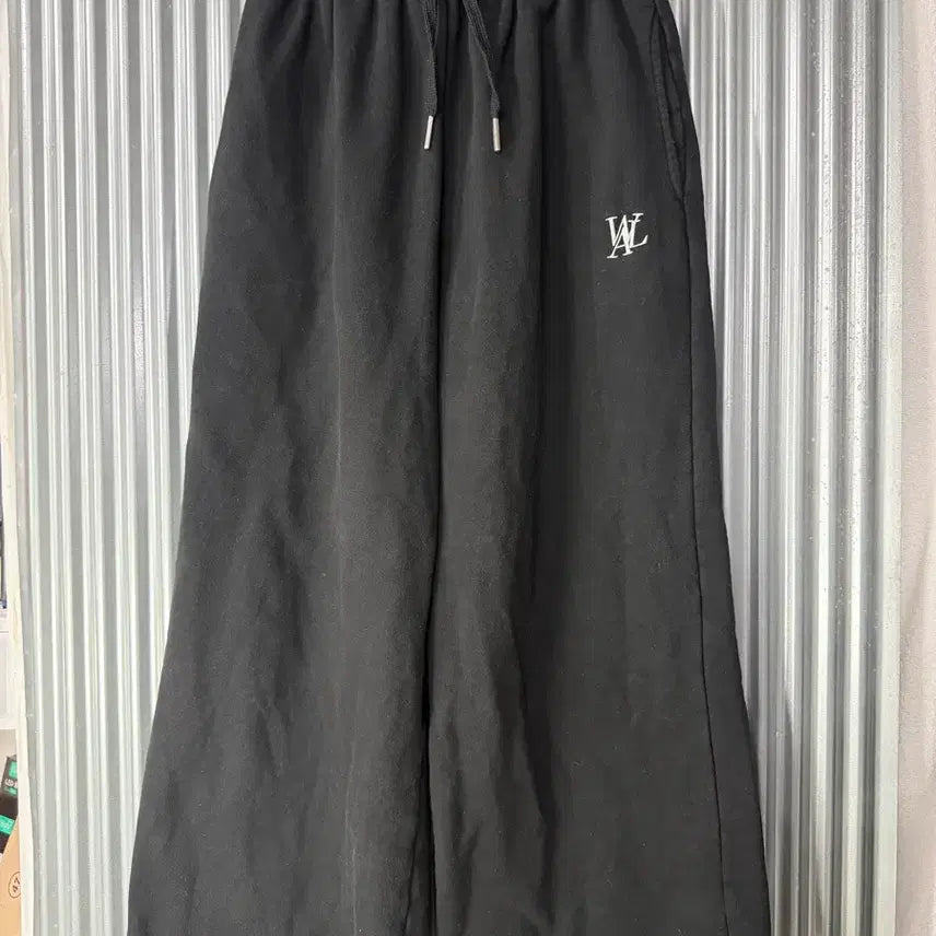 [BUNJANG] WOOALONG JuRi Sweatpants Black / L 우알롱 쮸리 스웻팬츠 블랙