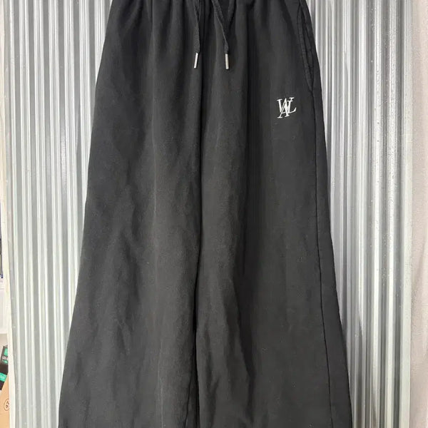 [BUNJANG] WOOALONG JuRi Sweatpants Black / L 우알롱 쮸리 스웻팬츠 블랙