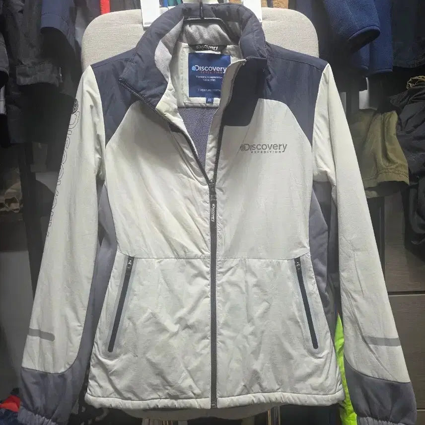 [BUNJANG] Discovery Expedition Lightweight Padded Jacket / 디스커버리 익스페디션 경량패딩