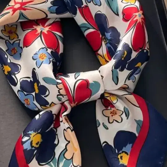 [BUNJANG] Floral Pattern Silk Scarf / 꽃무늬스카프