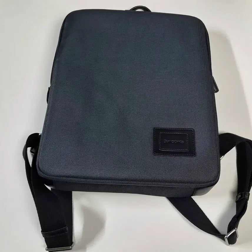 [BUNJANG] Samsonite FAITH Slim Backpack / 샘소나이트 FAITH 슬림 백팩 판매. 택포.