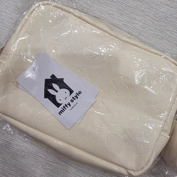 [BUNJANG] Miffy Pouch Bundle Set / 미피 파우치 2개 일괄