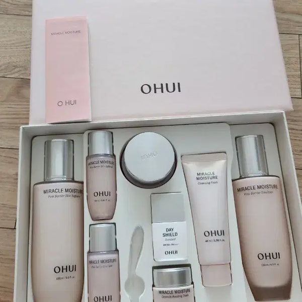 [BUNJANG] OHUI Miracle Moisture Special Set / 오휘 미라클 모이스처 스페셜 세트