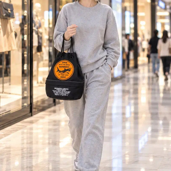 [BUNJANG] Burberry Dolphin Bucket Bag / 버버리 돌고래 복조리백