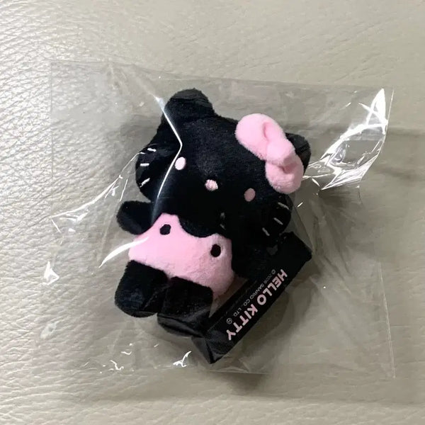 [BUNJANG] WakeMake Black Hello Kitty Doll Keyring Olive Young Collaboration Limited Edition Sanrio / 새상품) 웨이크메이크 블랙 헬로키티 인형 키링 올리브영 콜라보 한정판 산리오